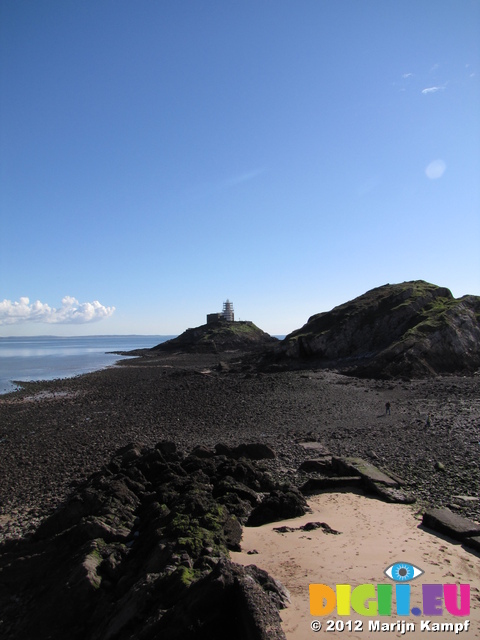 SX24880 Mumbles lighthouse at low tide